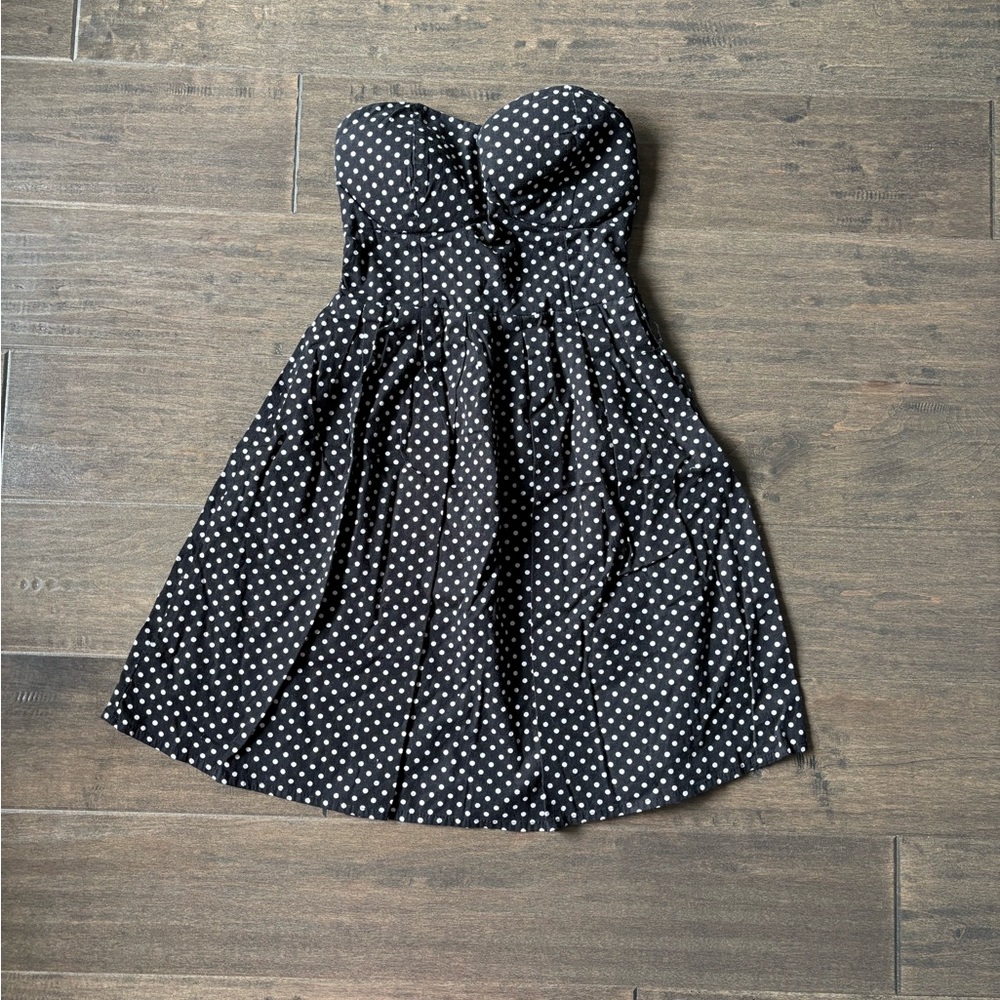 Elegant Black Strapless Dress with White Dots